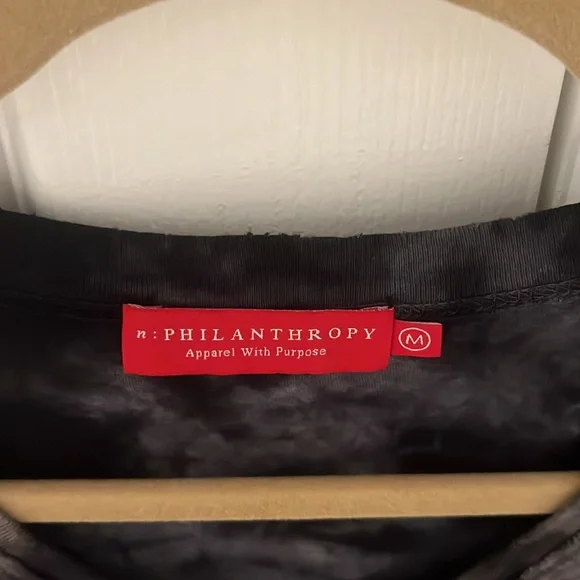 N: Philanthropy women’s shirt - Picture 2 of 3